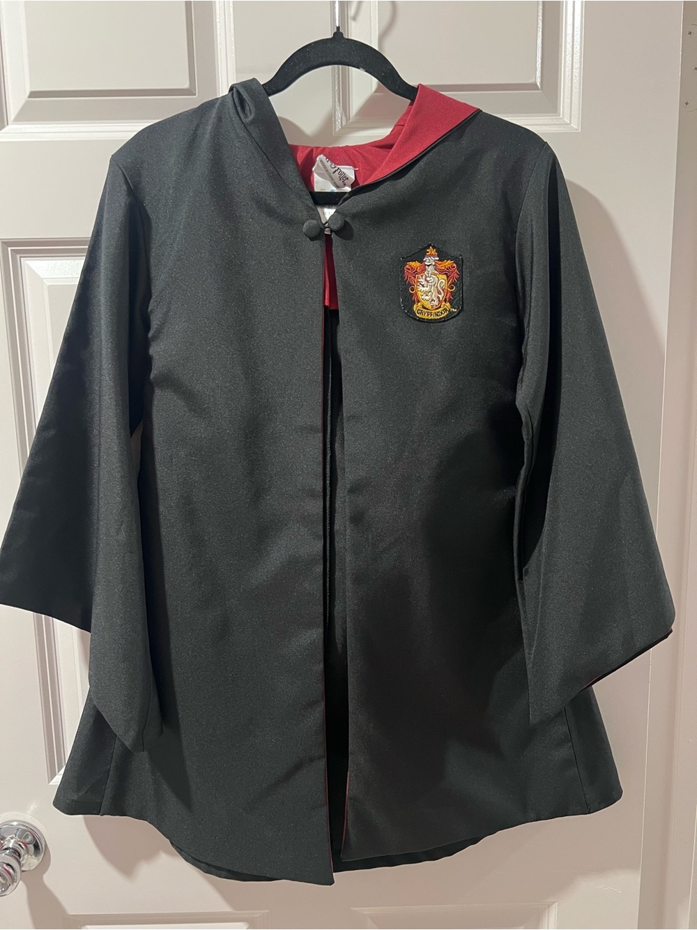 Kids Black Hooded Cape with Red Lining and Gryffindor Crest